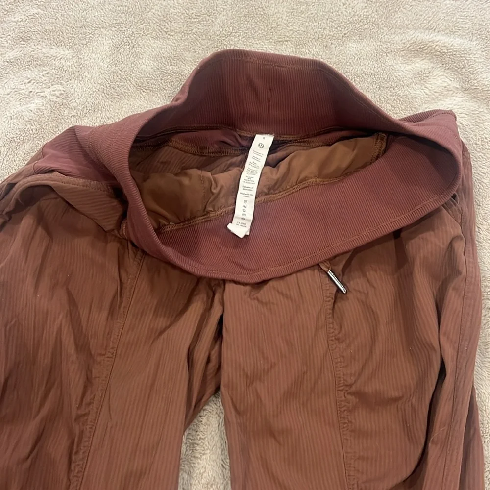 Lululemon Dance Studio Mid Rise Jogger Pants - Picture 8 of 9